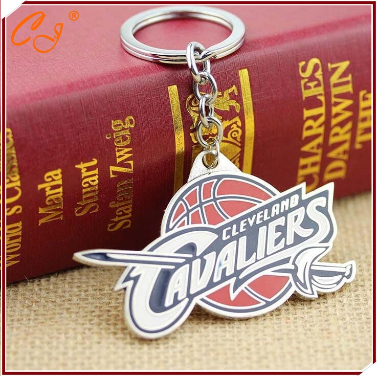 Creative Gifts for Men Metal Keychain Basketball Team Logo Pendant Key Rings Cavaliers