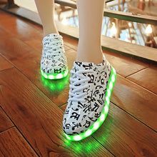 Adult Shoes led Fashion High quality LED Shoes Men With Colorful Luminous Man Light Up Unisex Flat White Silver Midnight CX033