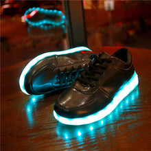 Adult Shoes led Fashion High quality LED Shoes Men With Colorful Luminous Man Light Up Unisex Flat White Silver Midnight CX033